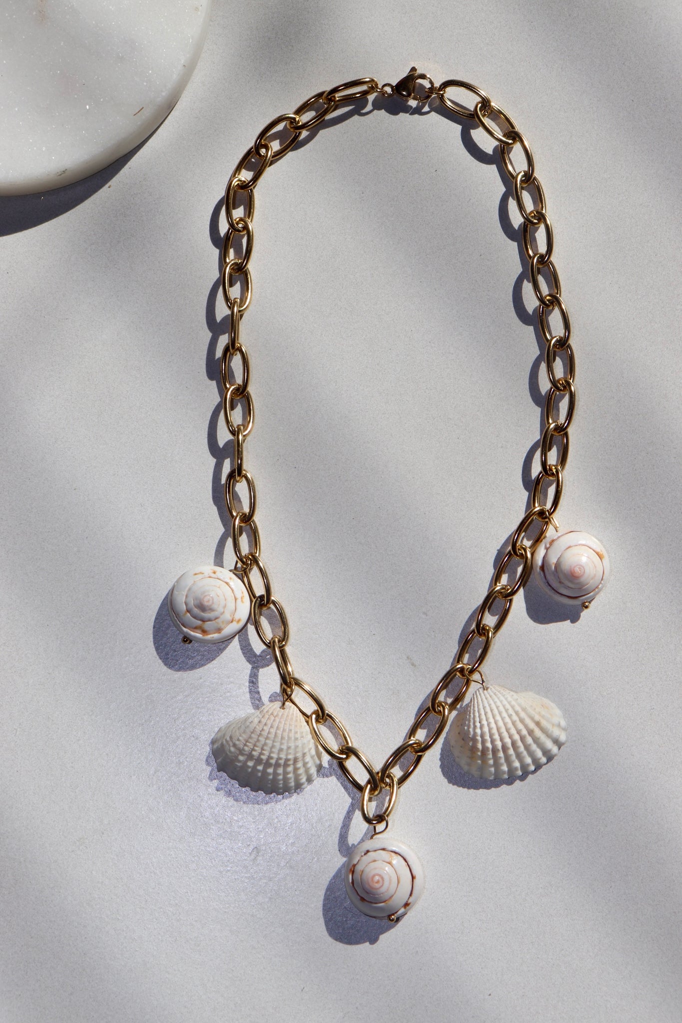 Natural Shell Pendant Necklace